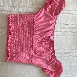 Cute pink stretchy top!